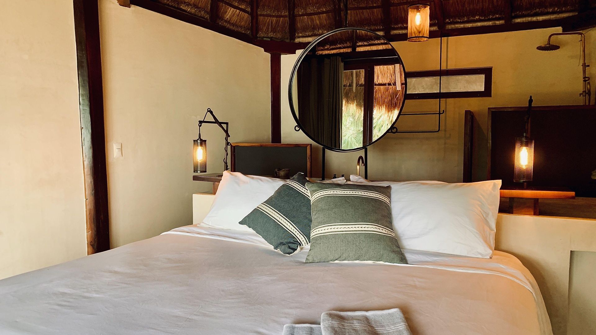 Libelula Beachfront Hotel 4*