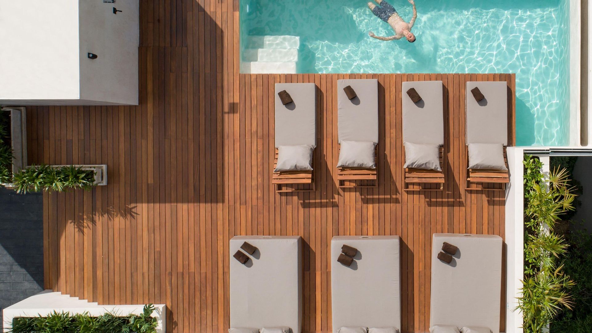 Casa Agape Boutique Rooftop Pool & Club Access 4*