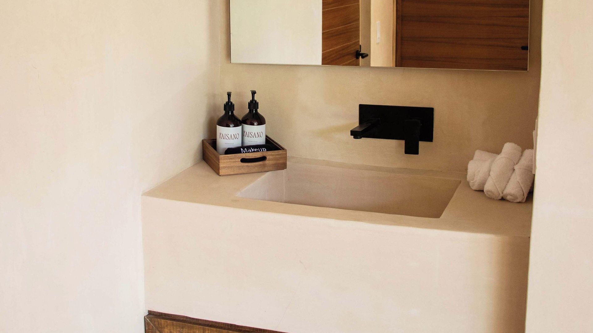 Hotel Collection O Faisano Boutique Hotel, Spa, Transportation, & Tours, (adults Only)