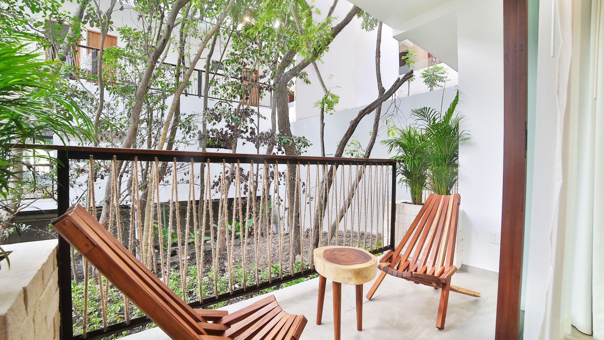 Hotel Blanco