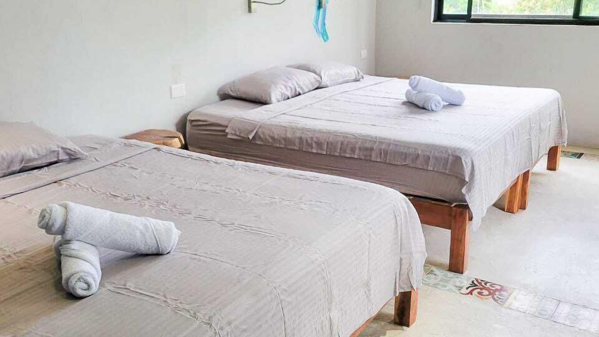 Maui Hostal *