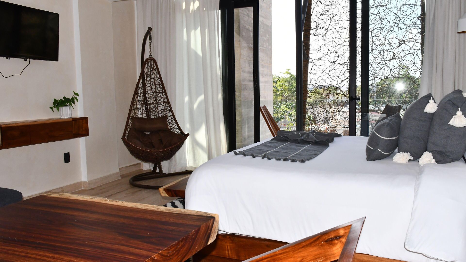 Palais By The Spot Hotel