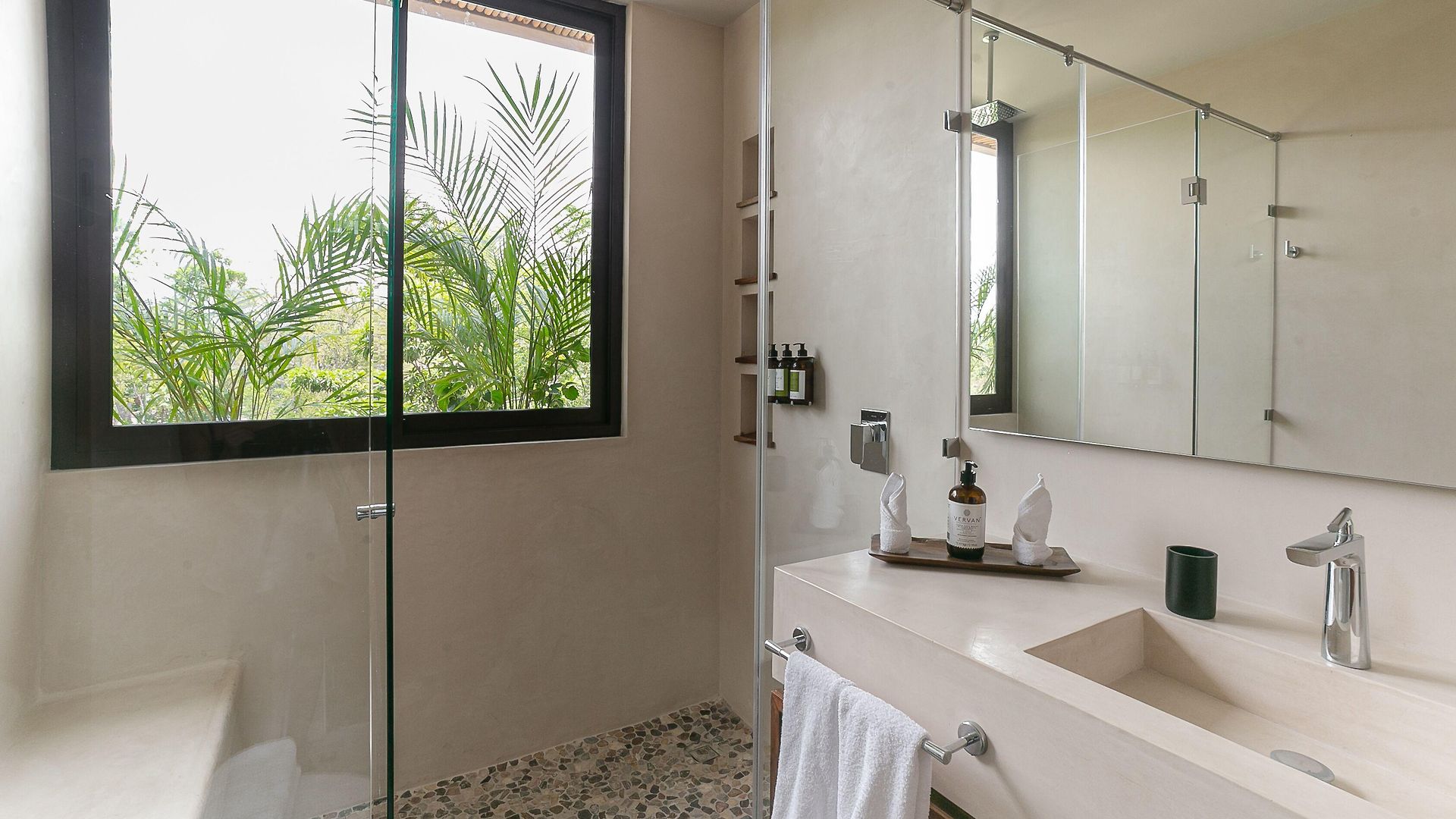 Zereno Boutique Club Access Hotel