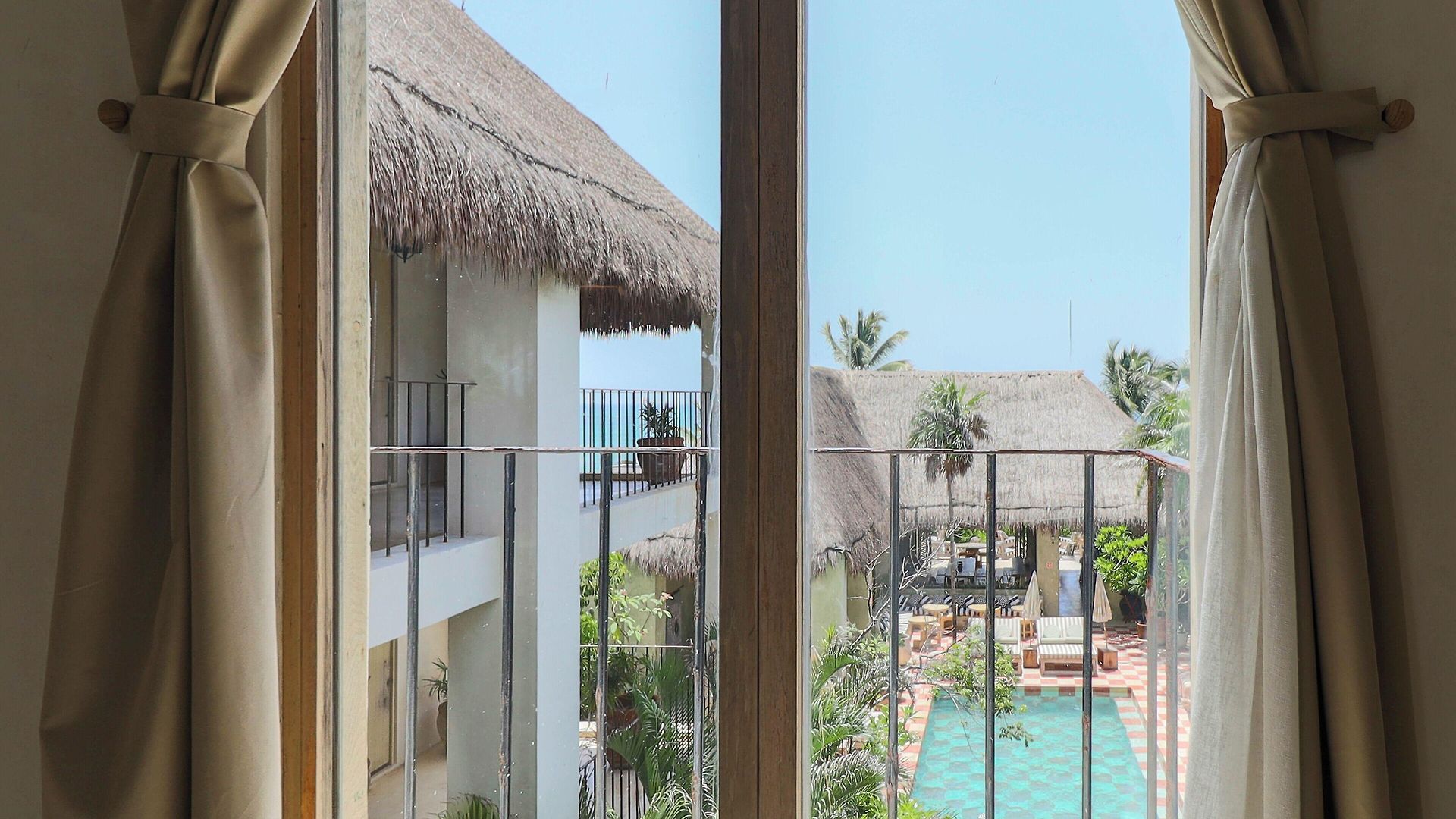 Panamera Hotel 4*