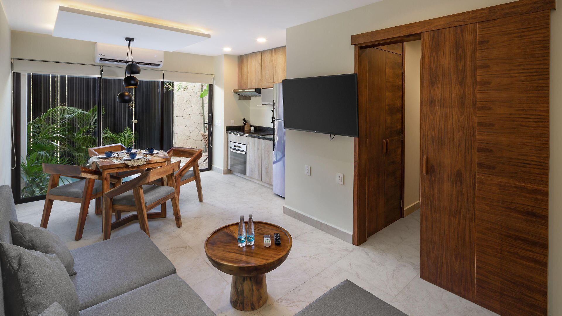 Cacao -luxury Condos- 3*