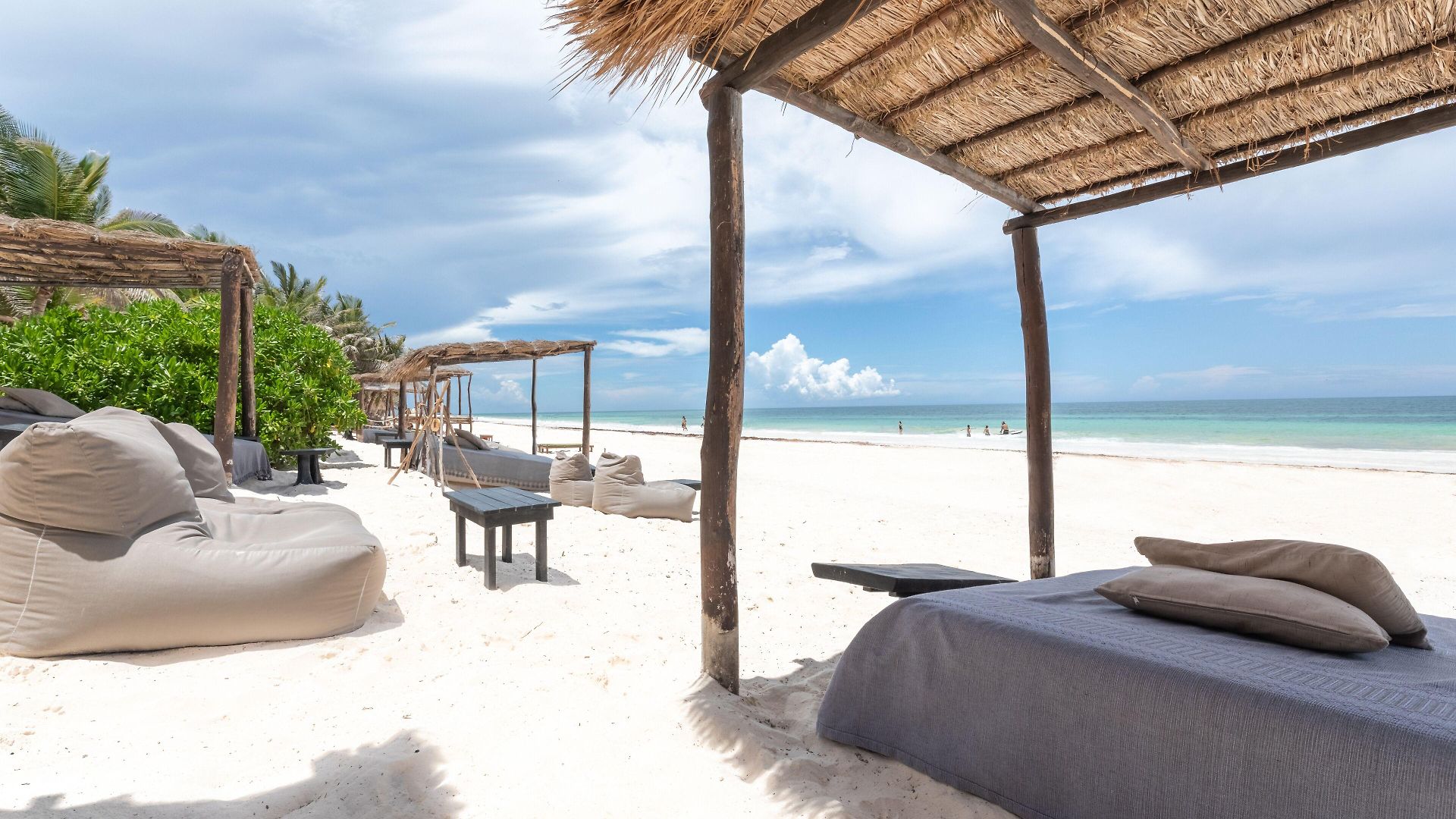 Nest Hotel