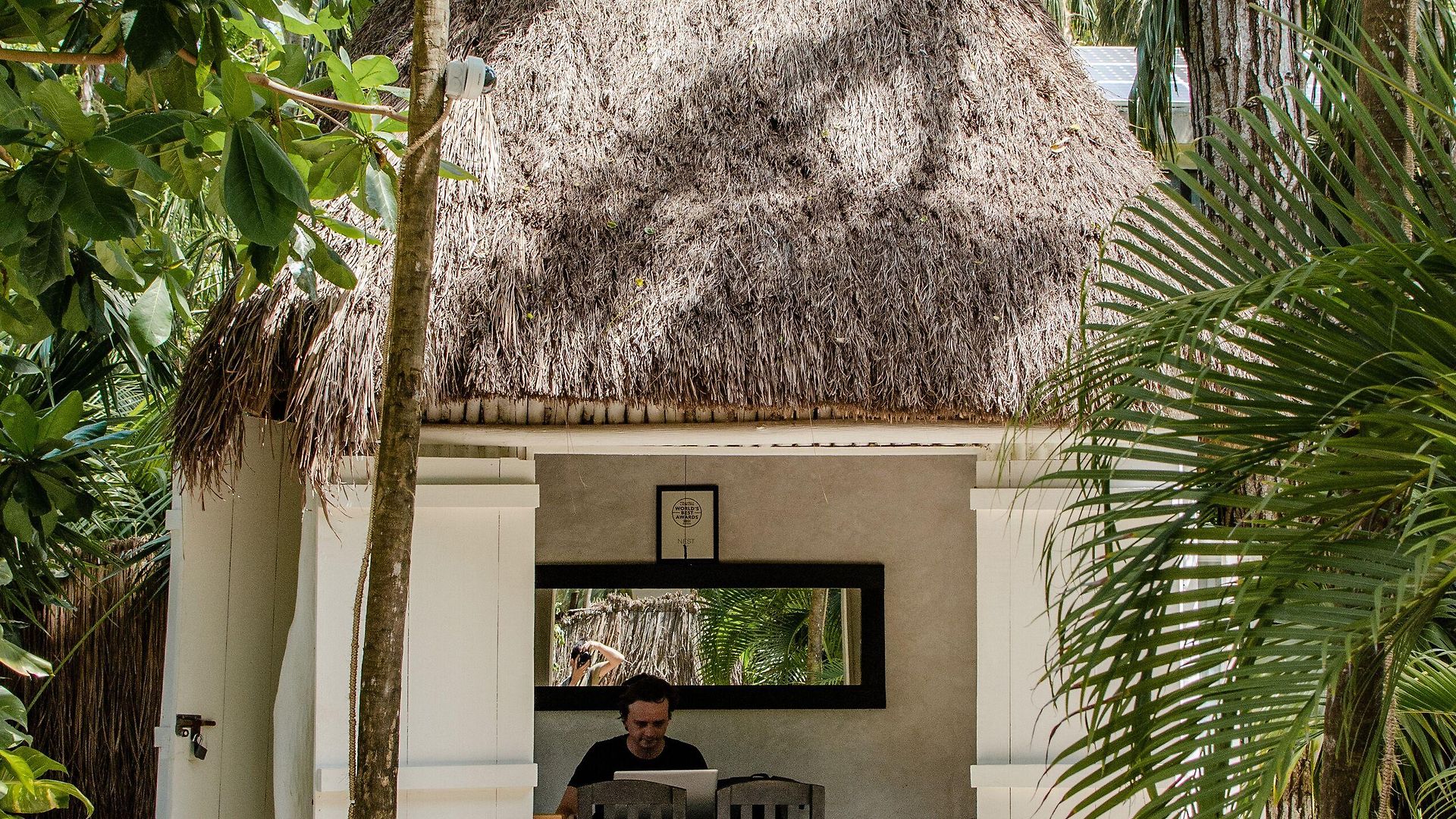Nest Hotel 4*