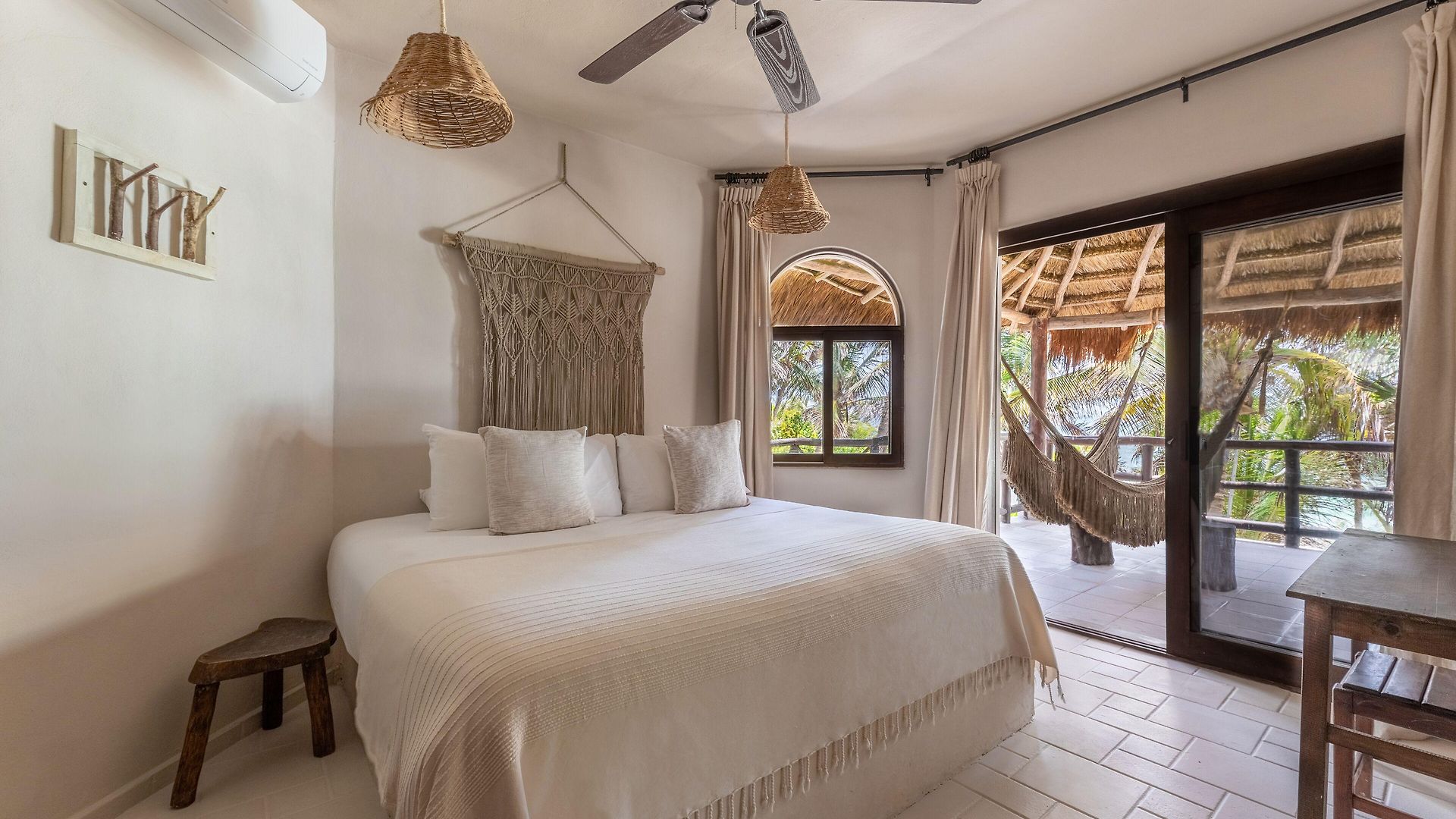 Hotel Nest 4*