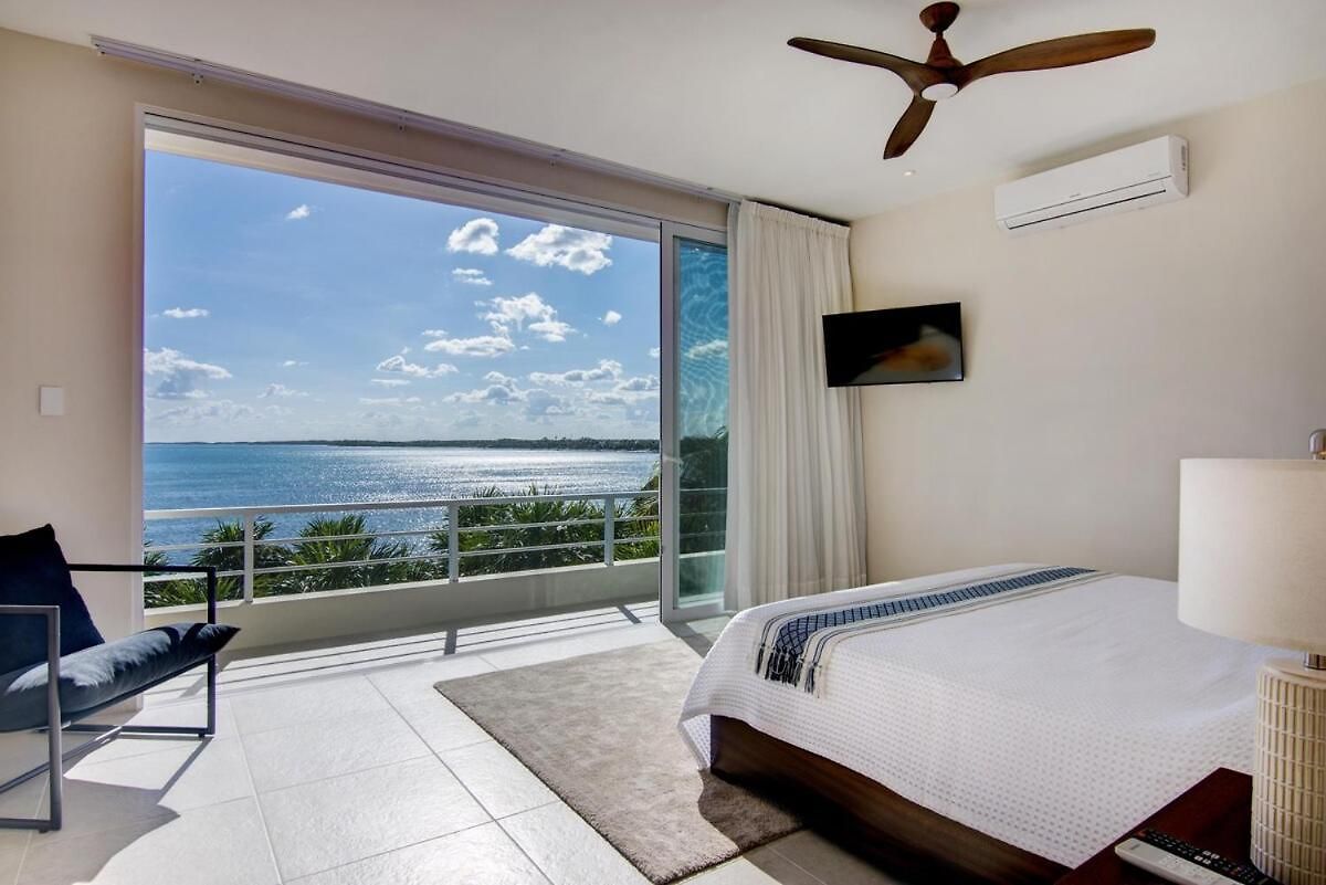 Casa Pelagia Beachfront Luruxy In Villa *