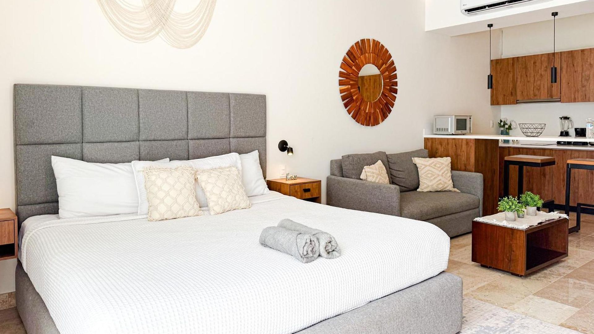 Aldea Zama King Bed Sofa Kitchen Full Gym Wifi Cinema Apartment *