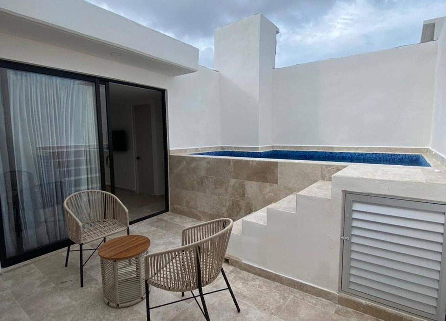 Apartment Spacious And Comfortable Ph With Private Pool In Zama