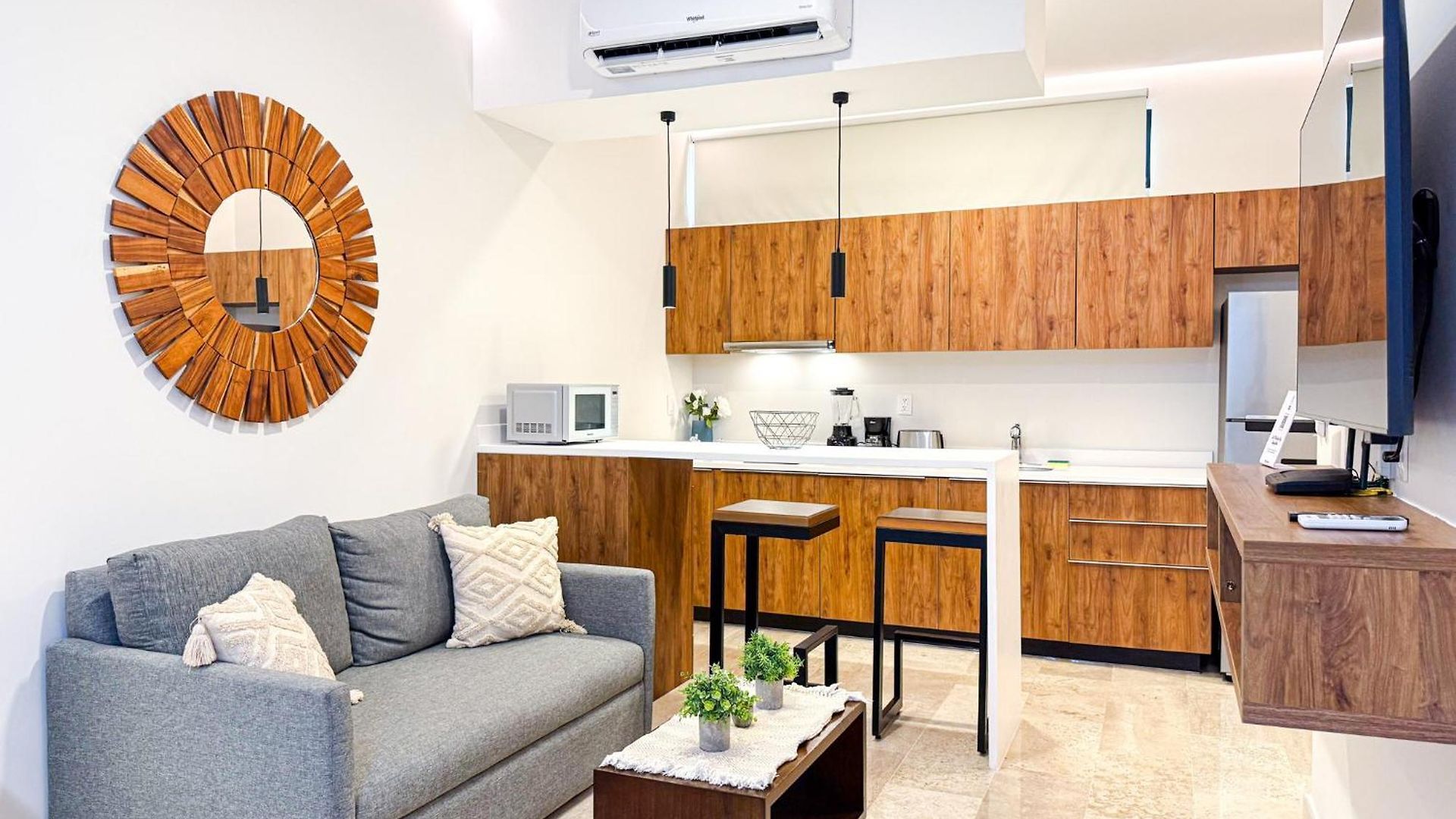 Aldea Zama King Bed Sofa Kitchen Full Gym Wifi Cinema