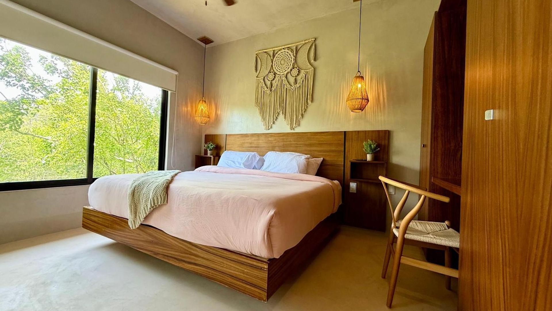 Luxury Penthouse With Private Plunge Pool In
