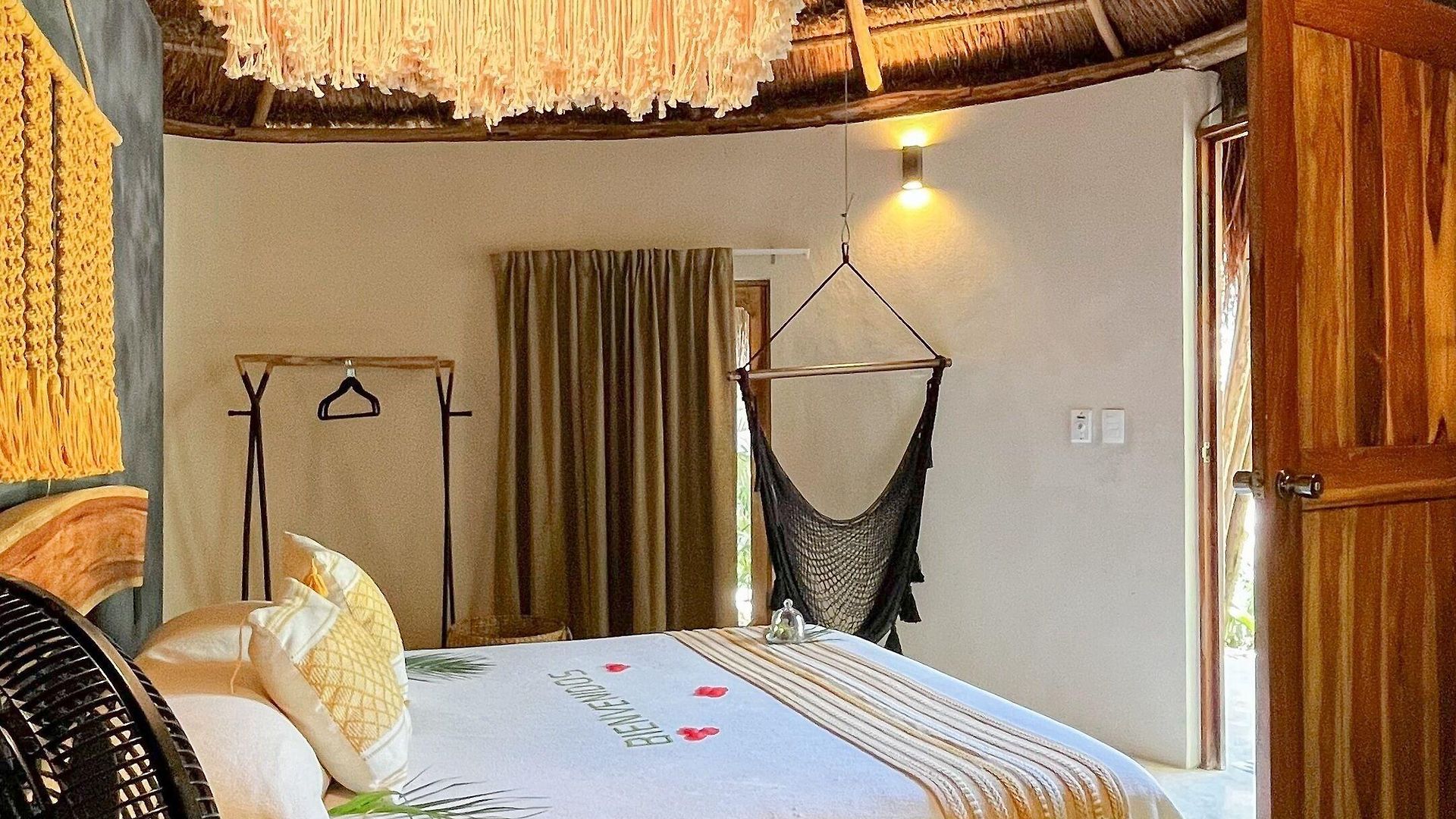 Hotel The Yellow Nest 5*