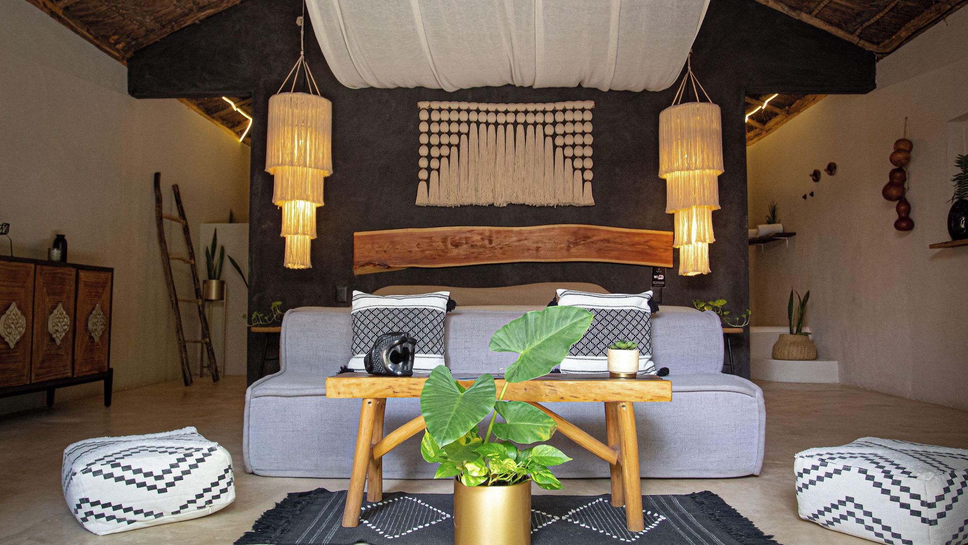 The Yellow Nest 5*