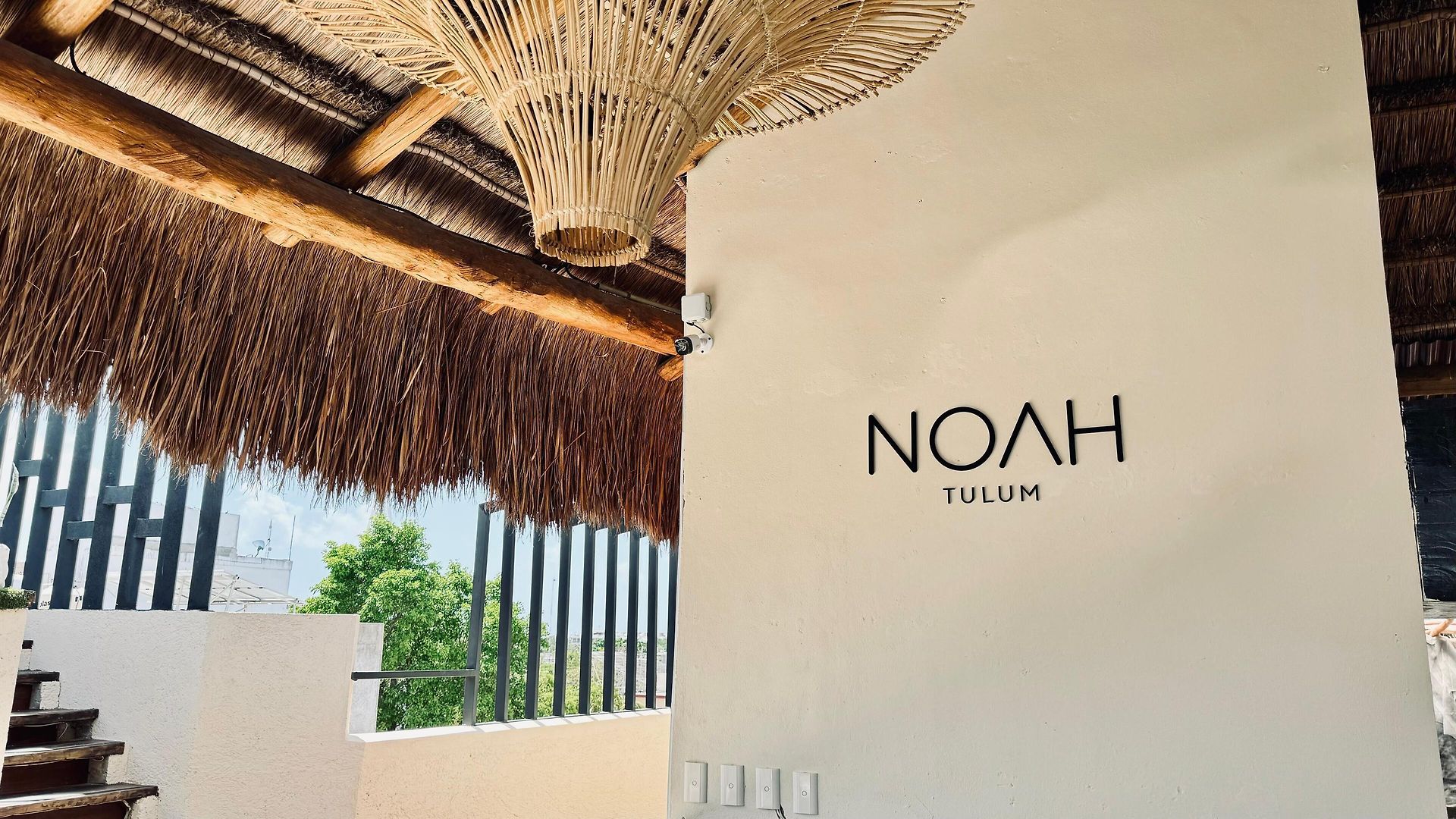 Noah Hotel