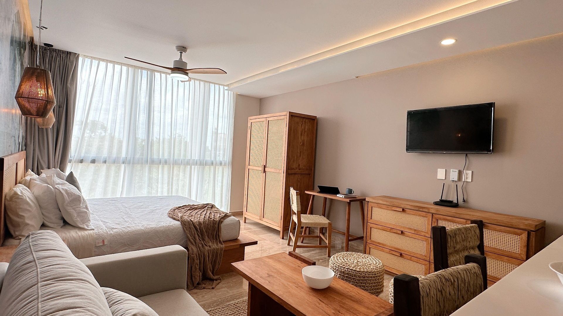 Hotel 307 *