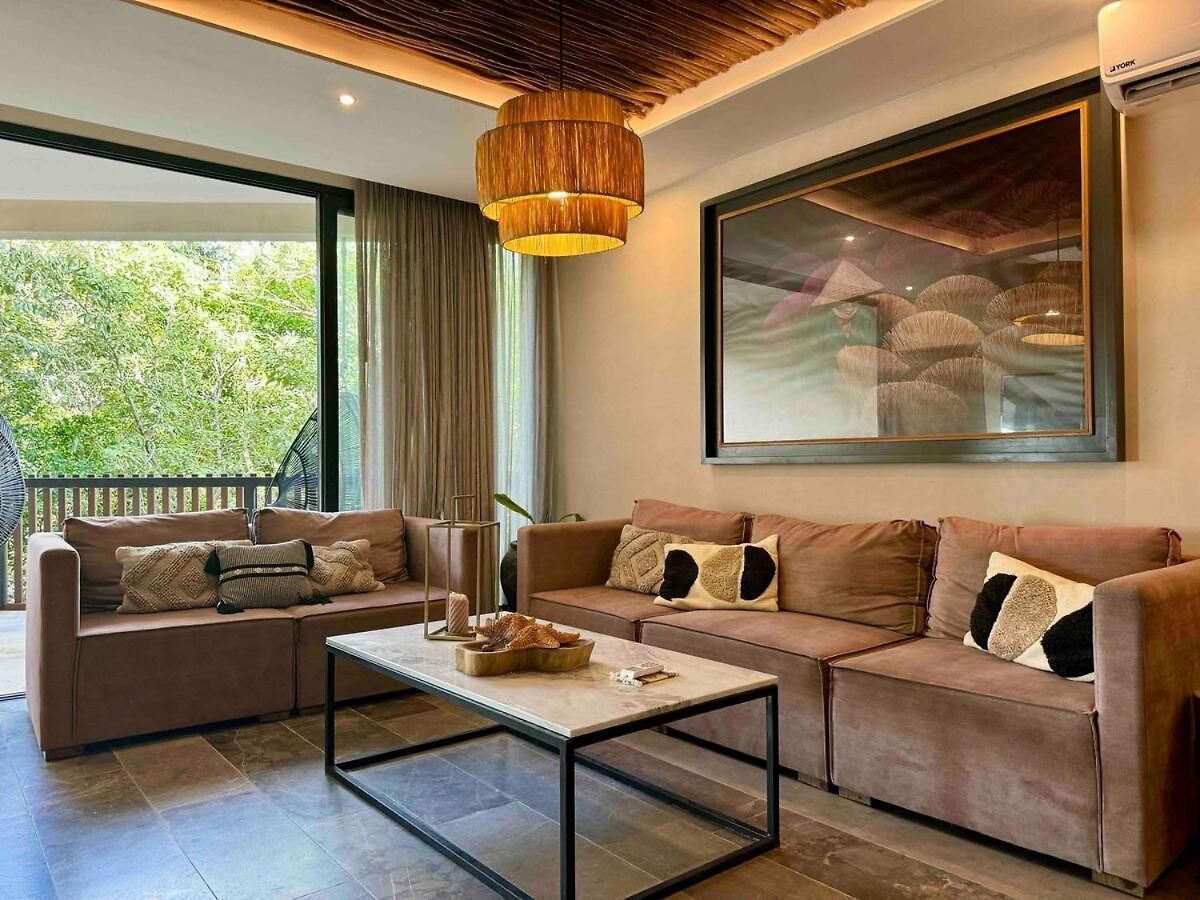 Kataluum- Luxurious Eco-chic Ph With Pool Villa