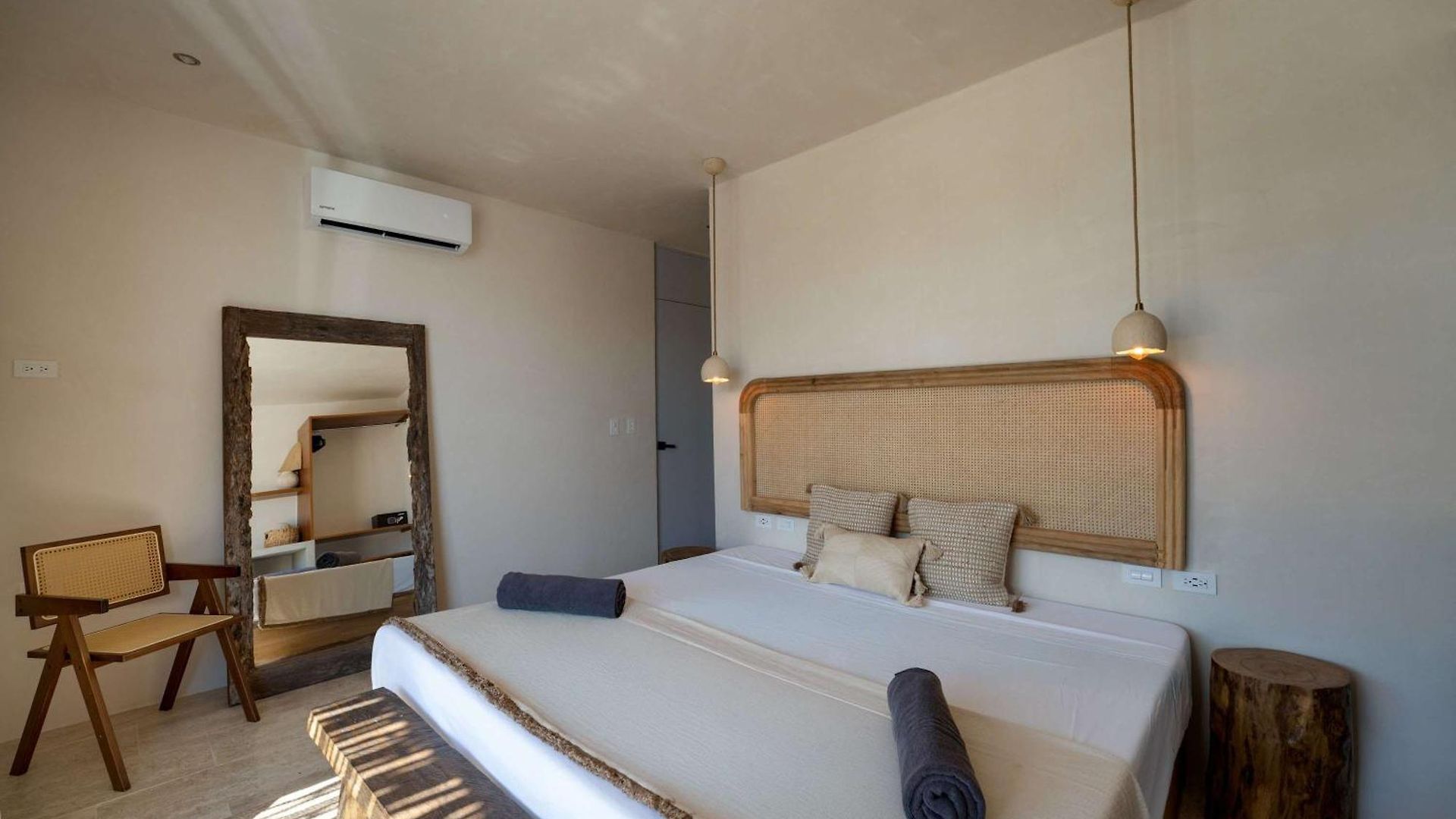 Seremonia Modern With Private Pool Jacuzzi Villa