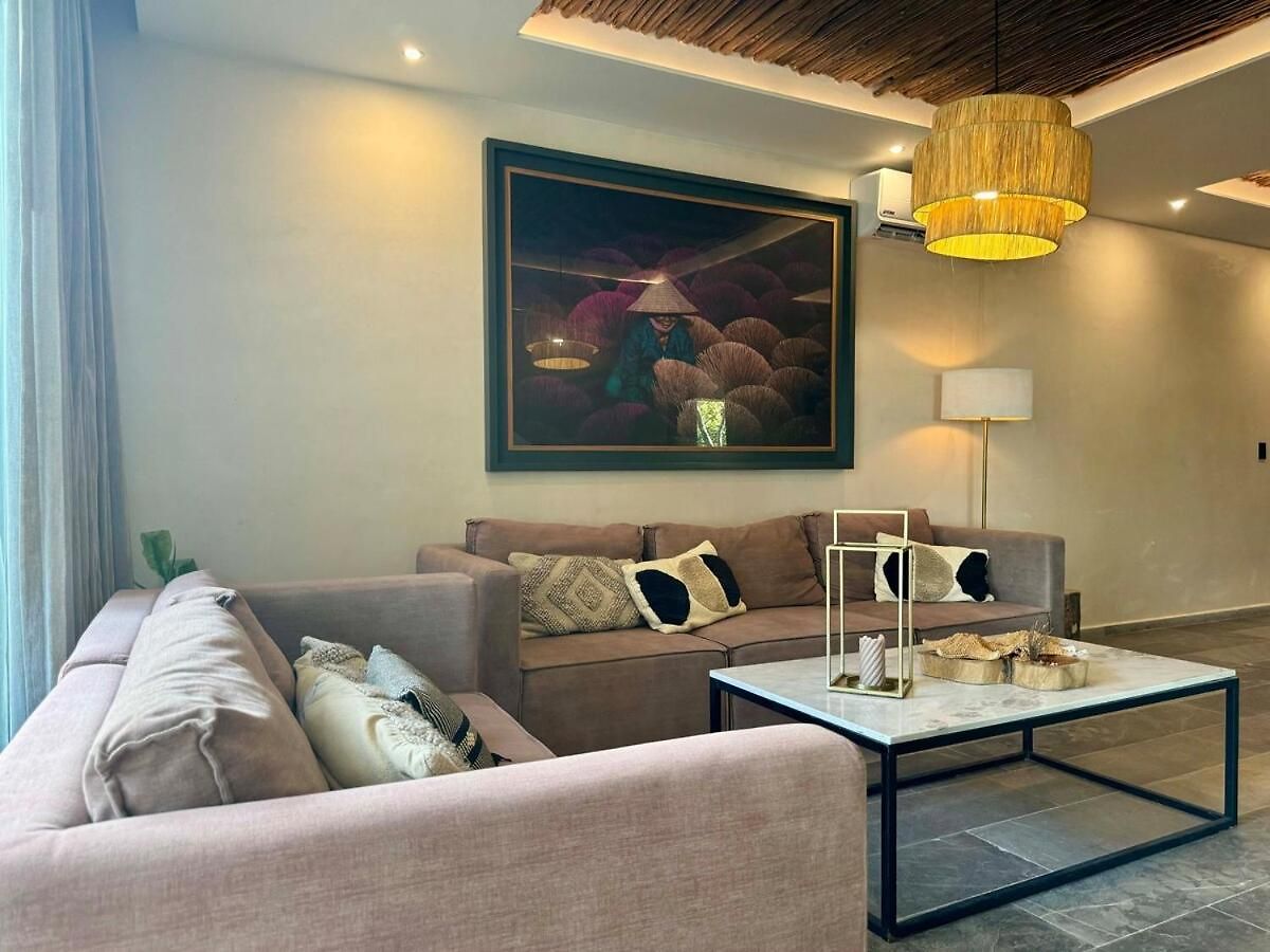 Kataluum- Luxurious Eco-chic Ph With Pool Villa *
