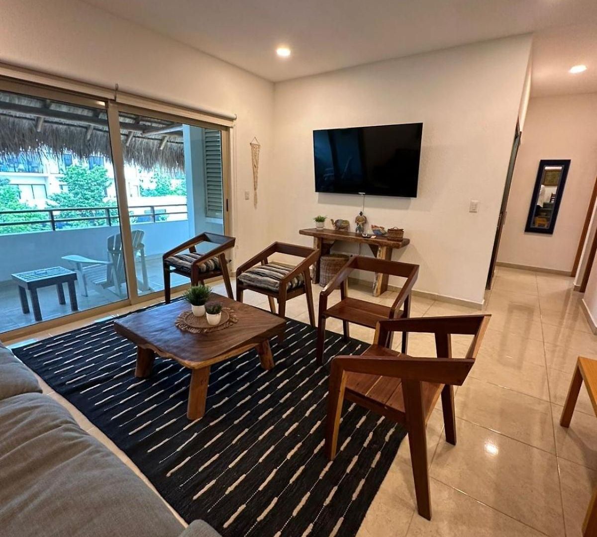 Beautiful Casa Monica Apartment *