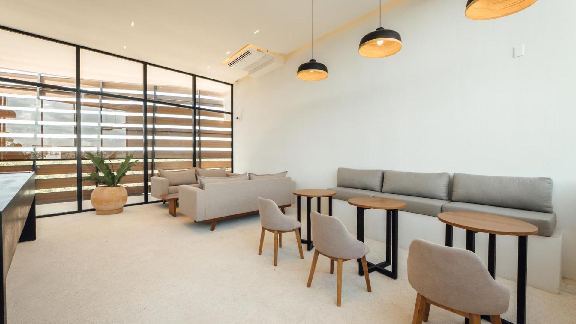 101 Park By Lumina Apartment *