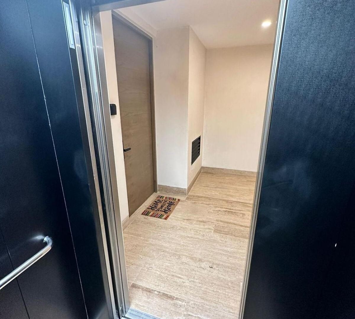 Brand-new Loft With Pool, Near And Nightlife Apartment