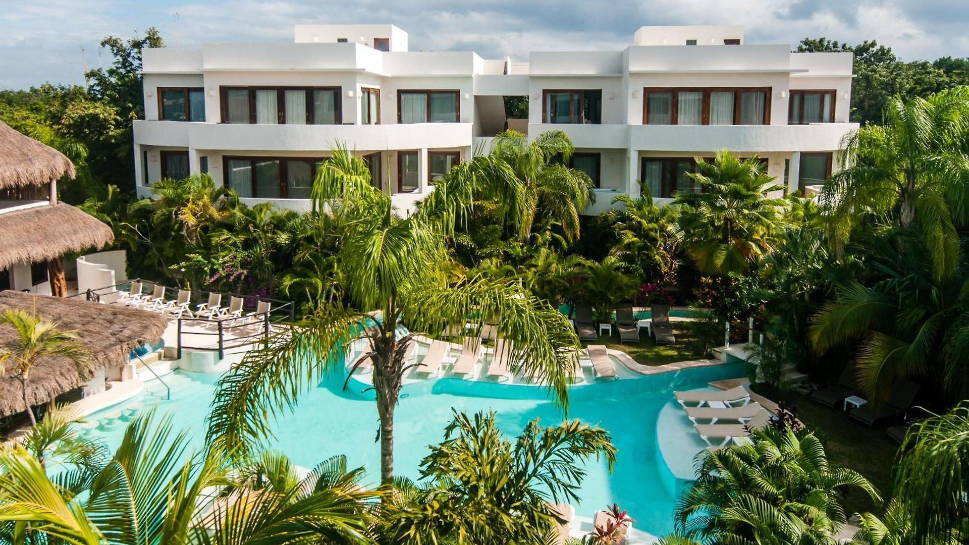 Mak Nuk Village - Clothing Optional Apartahotel