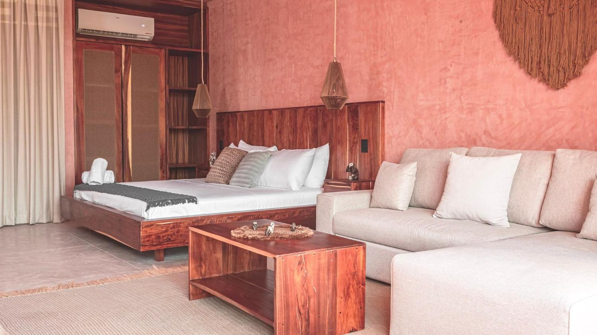Entorno - Luxury Villa