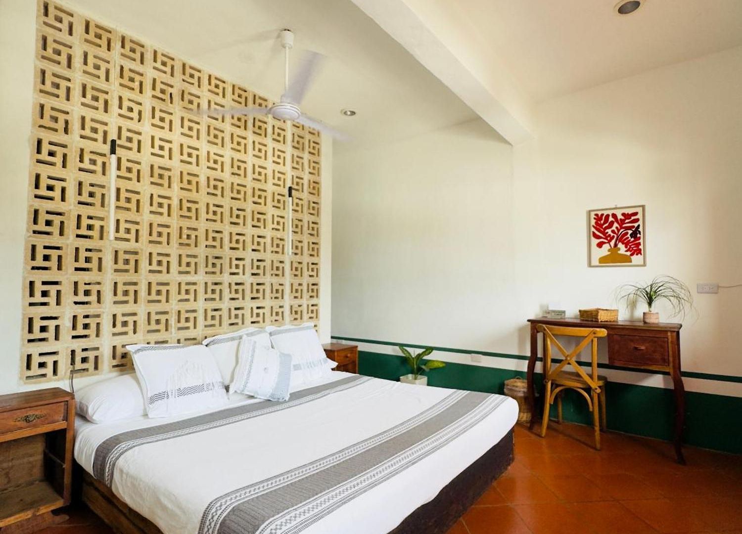 Centro, Party Hotel *