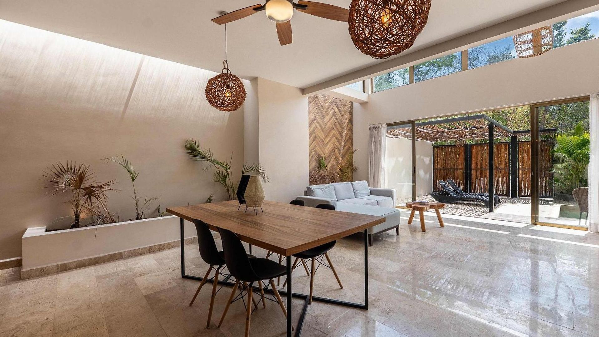 Chic 6br Dual With 4 Private Pools & Concierge Villa