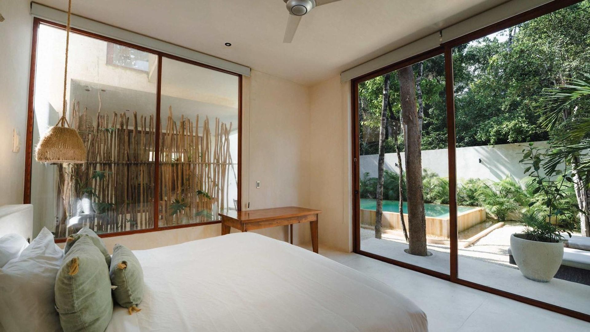 Luxury 3br Duplex With Private Pool *