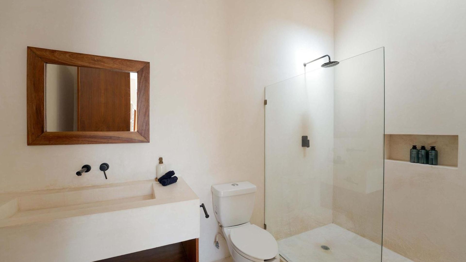 Luxury 3br Duplex With Private Pool *