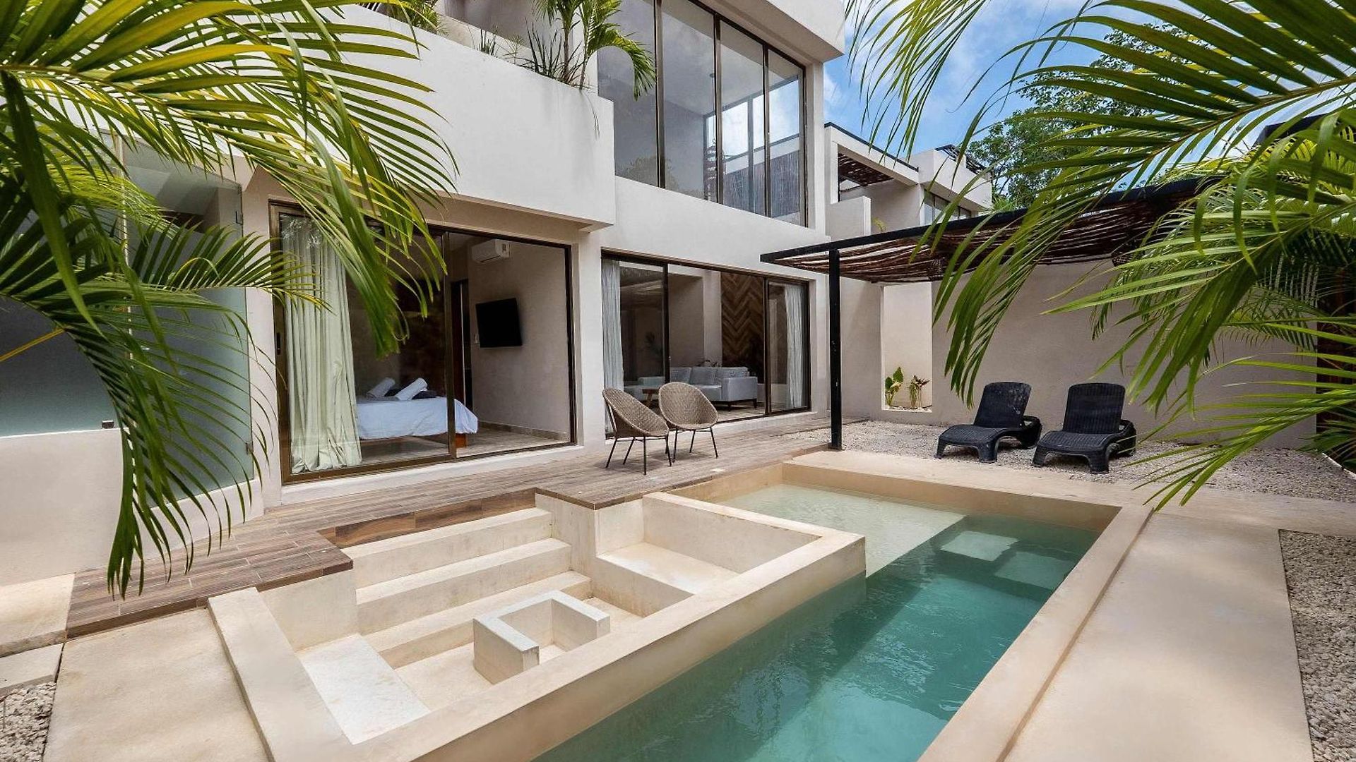 Chic 6br Dual With 4 Private Pools & Concierge Villa