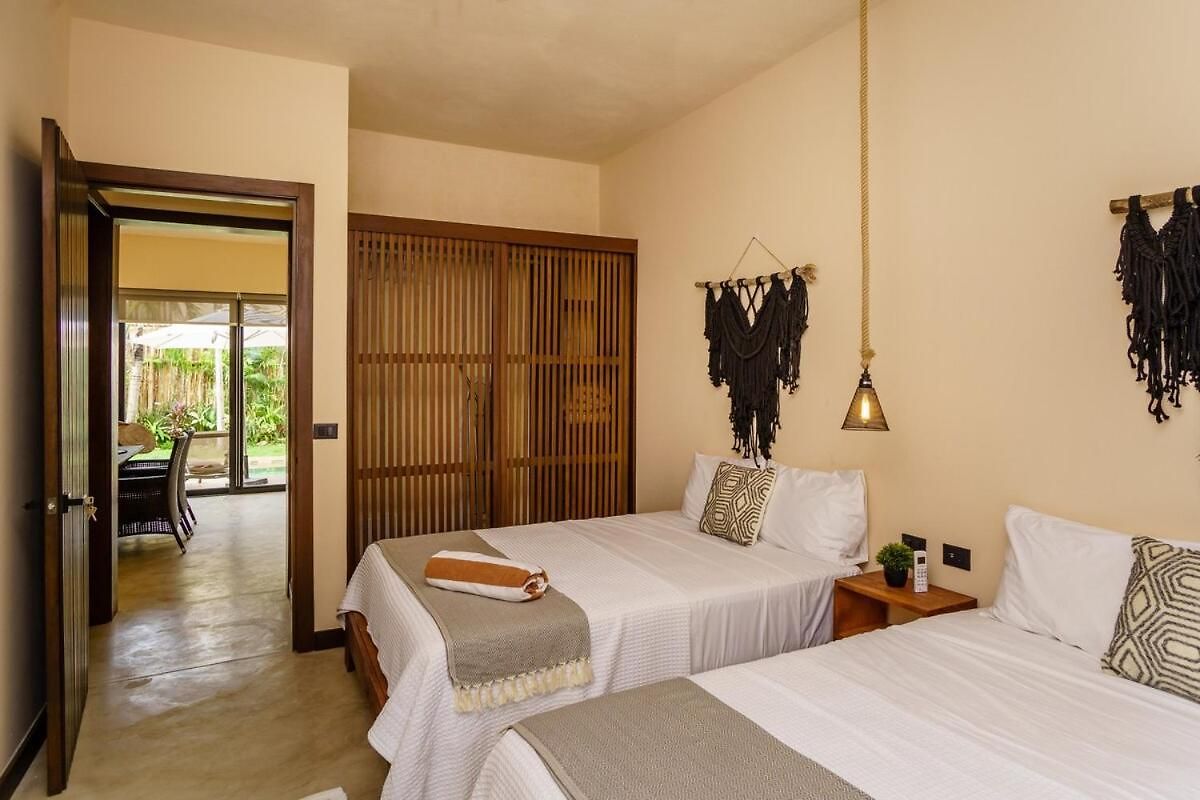 New! Gorgeous Luxury With 2 Pools Villa *