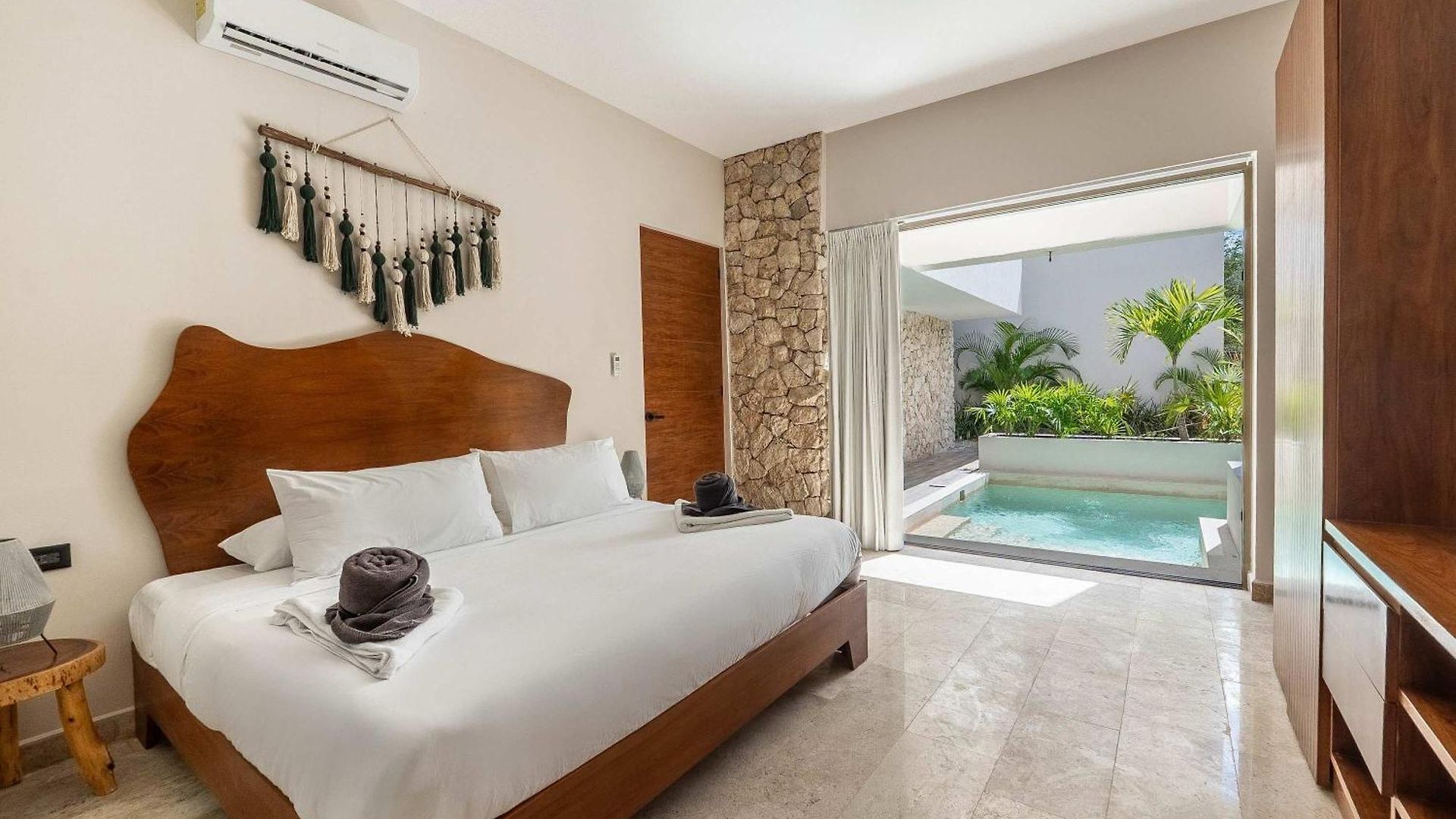Villa Chic 6br Dual With 4 Private Pools & Concierge *