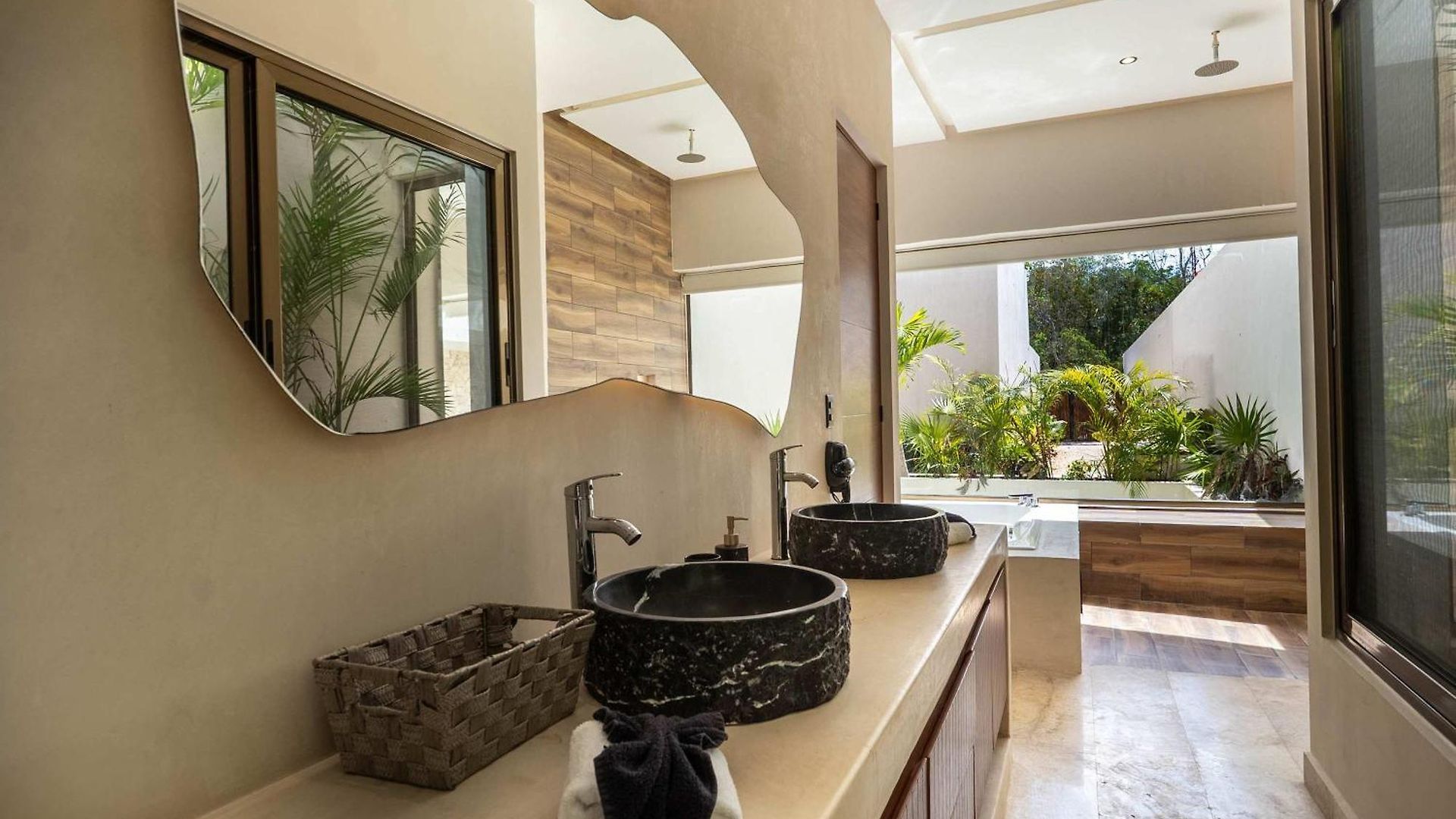 Chic 6br Dual With 4 Private Pools & Concierge Villa Tulum