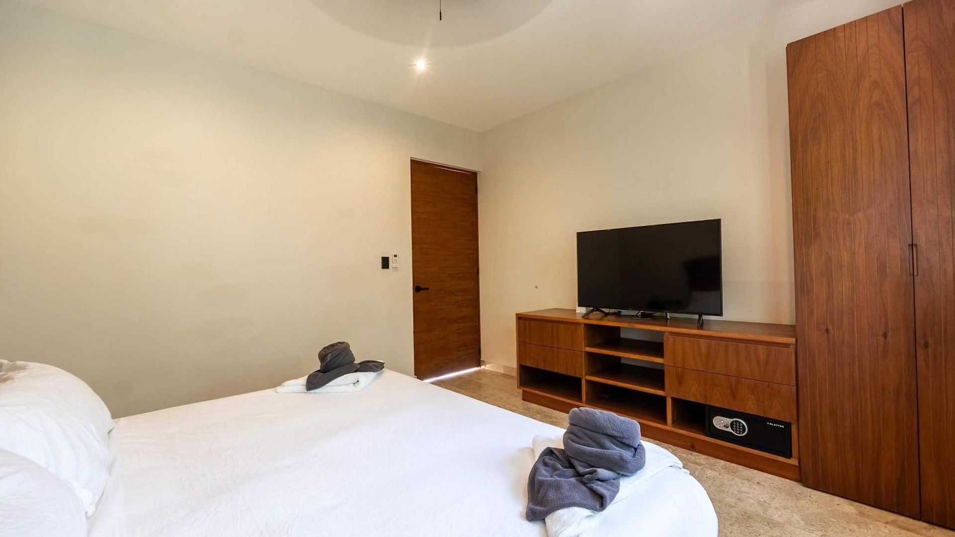 Chic 6br Dual With 4 Private Pools & Concierge Villa Tulum