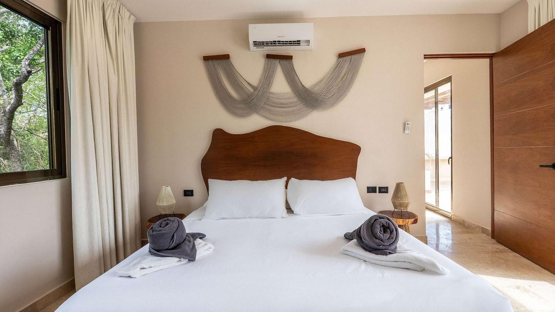 Villa Chic 6br Dual With 4 Private Pools & Concierge