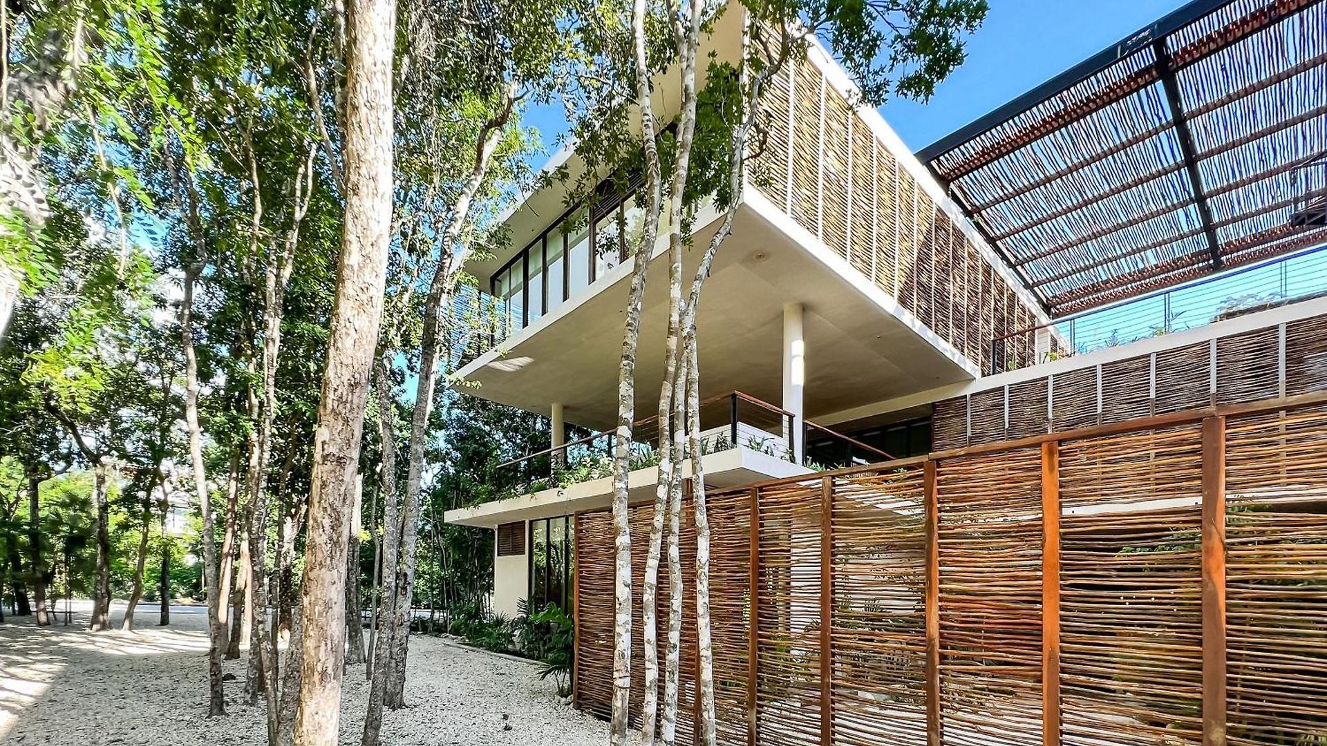 Apartment Gated 2br With Rooftop Pool Tulum