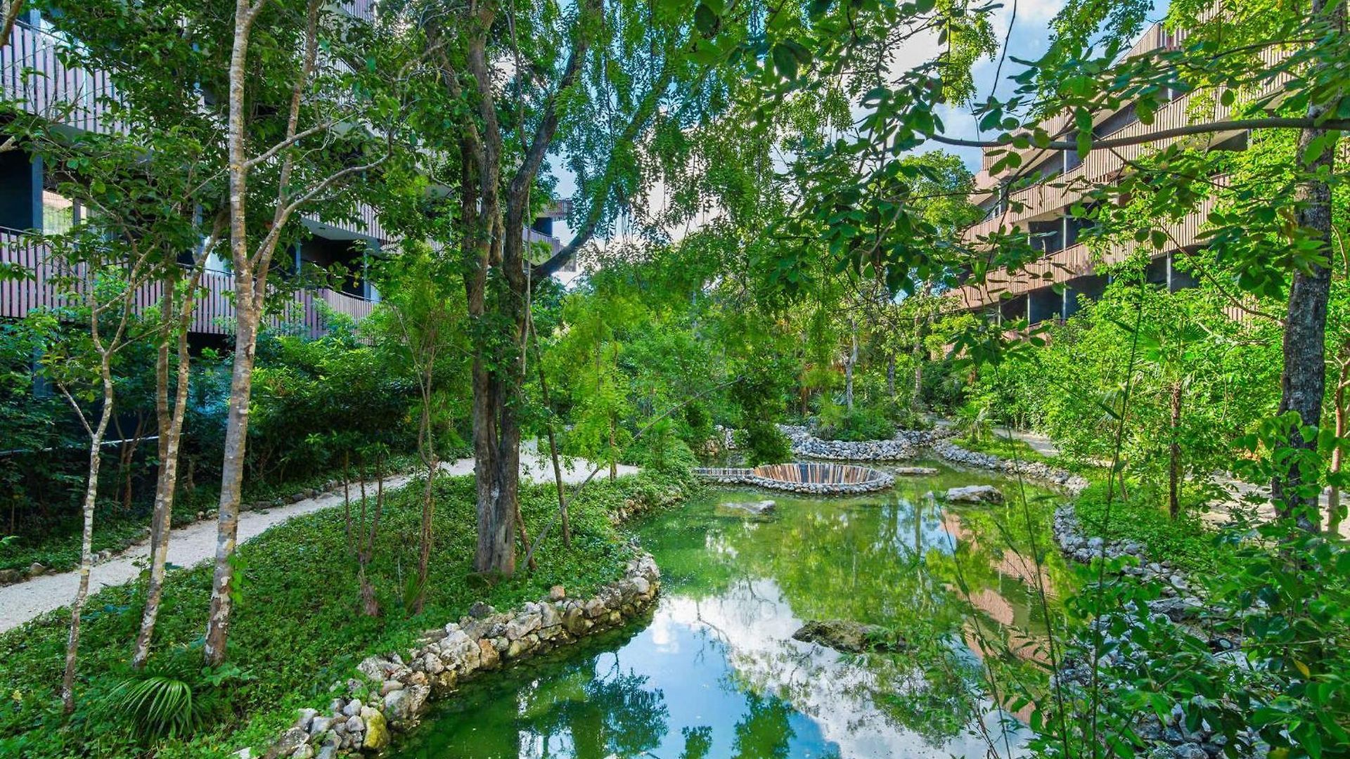 2br With Jacuzzi Near Habitas Tulum