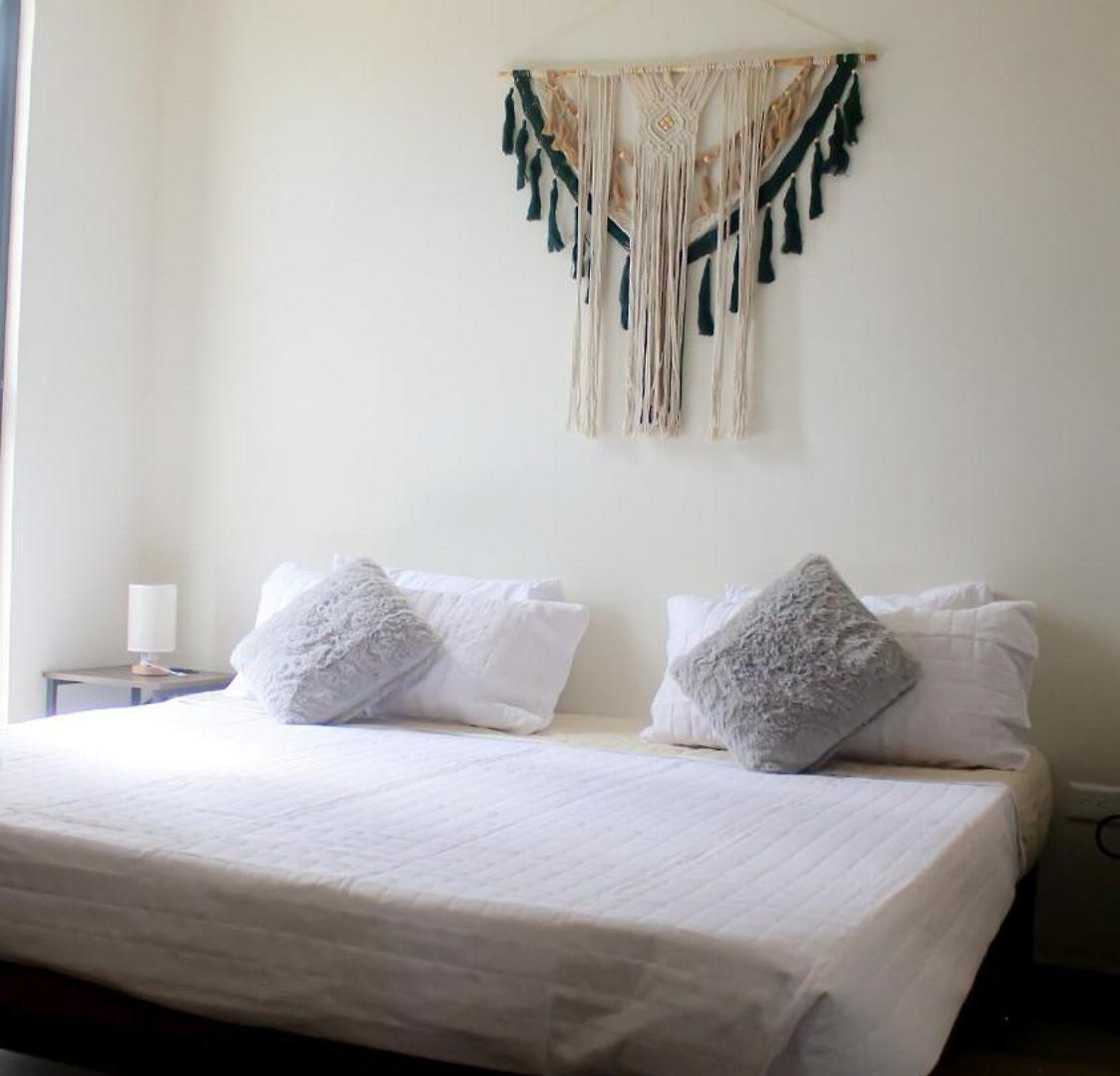 2 Bdrm-2 Baths For Groups & Music Lovers *
