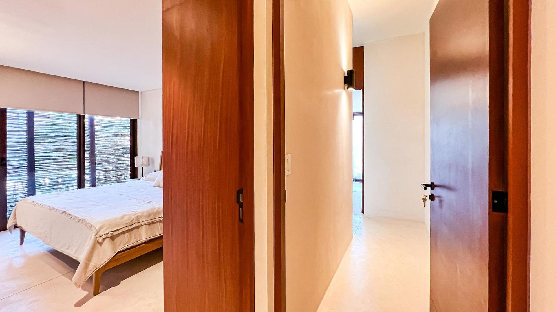 Gated 2br With Rooftop Pool Apartment