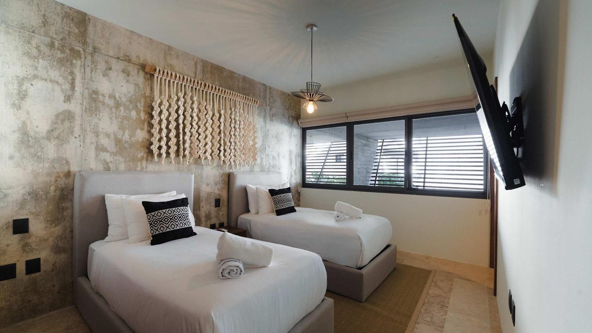 Modern 2br With Pool & Gym Tulum