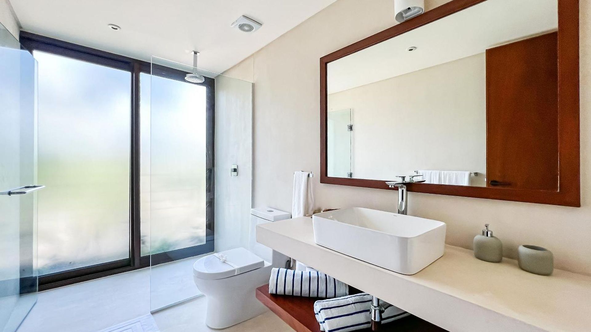 Apartment Gated 2br With Rooftop Pool Tulum