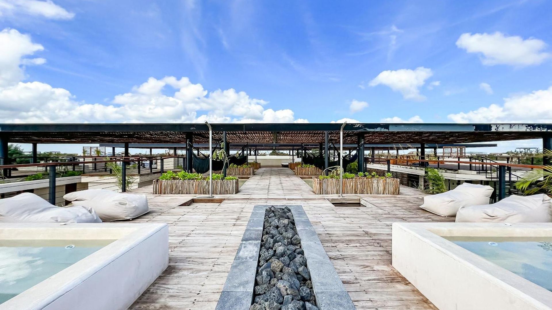Gated 2br With Rooftop Pool Tulum