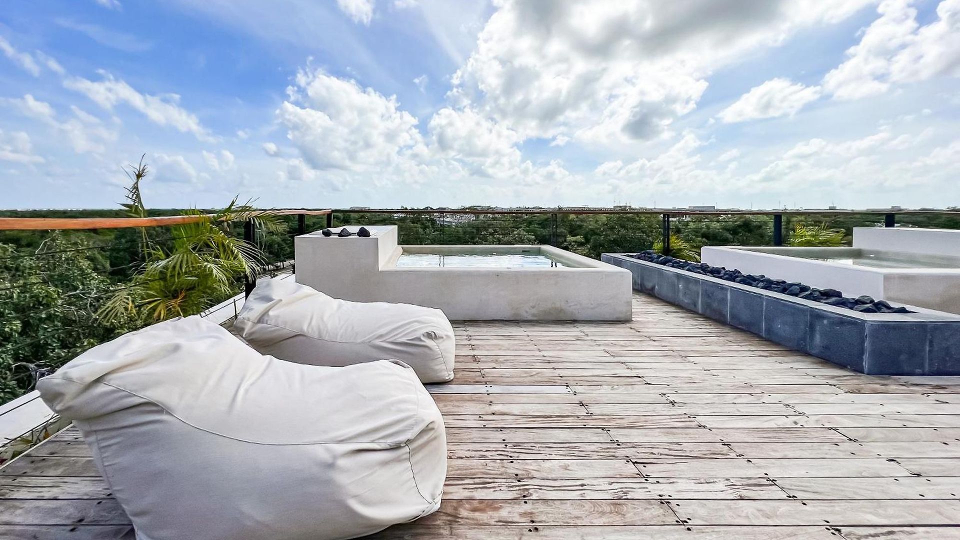 Apartment Gated 2br With Rooftop Pool Tulum