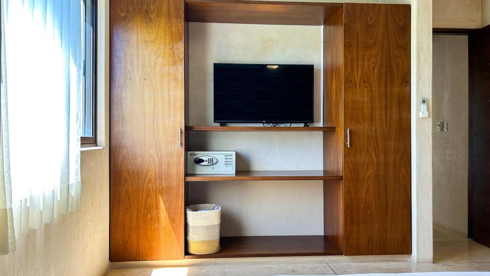 Albra Aparthotel 4*