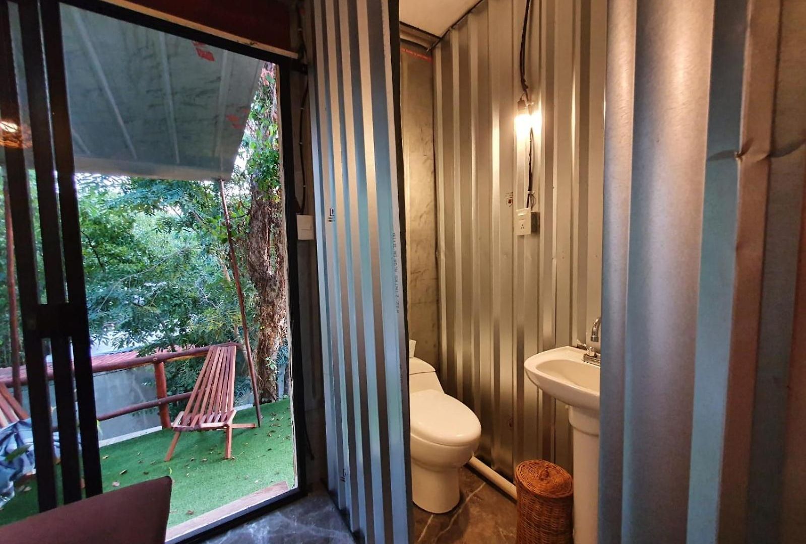 Hotel cápsula Awa Eco Retreat