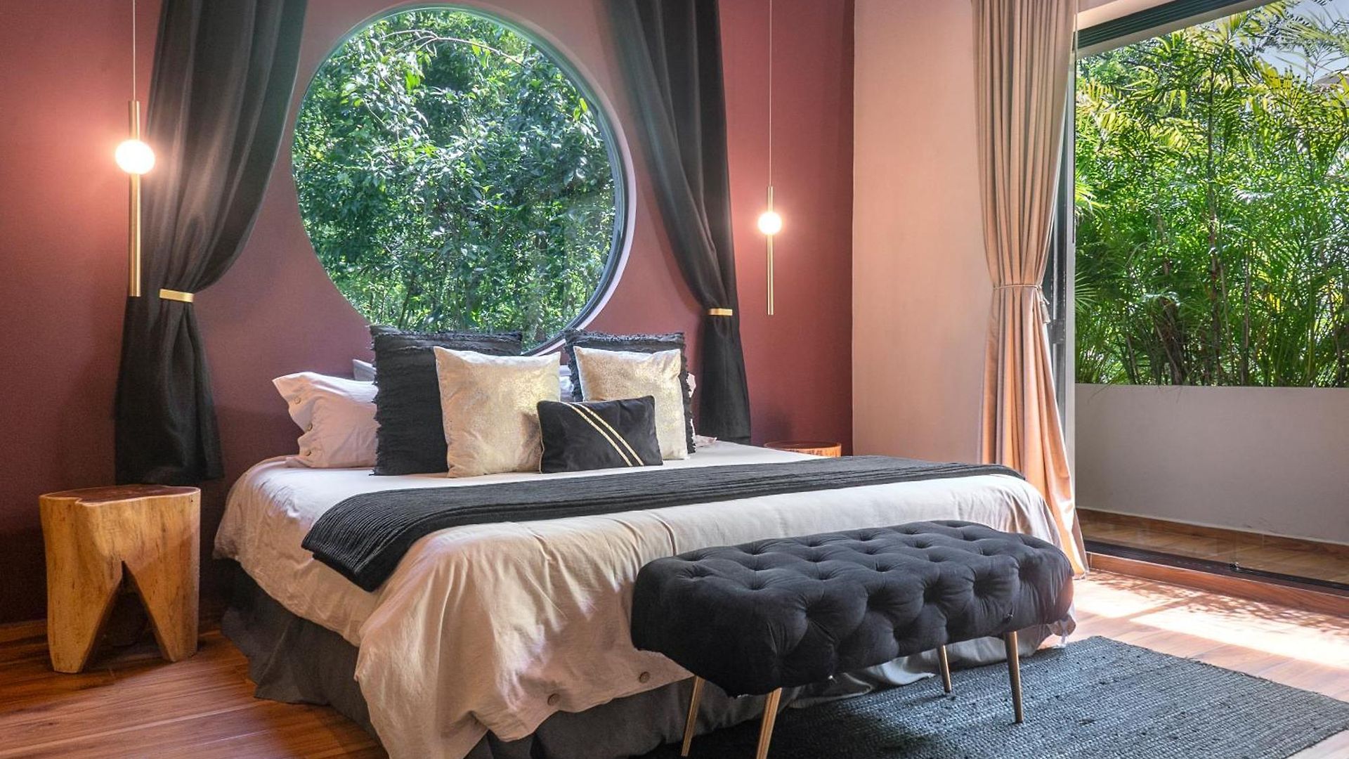Maison Siscolino 4bdrm W/ Swimup & Rooftop Pools Villa